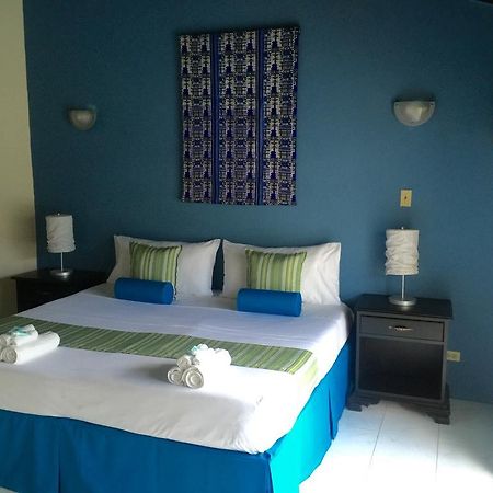 La Casa Feliz Hotell Montego Bay Eksteriør bilde