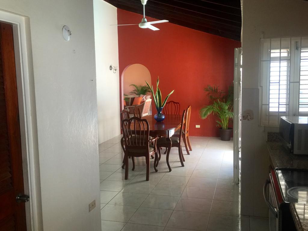 La Casa Feliz Hotell Montego Bay Eksteriør bilde