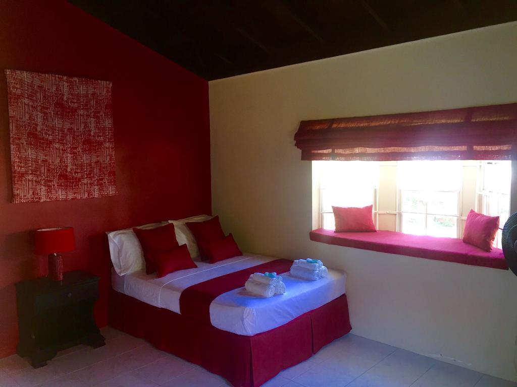 La Casa Feliz Hotell Montego Bay Eksteriør bilde
